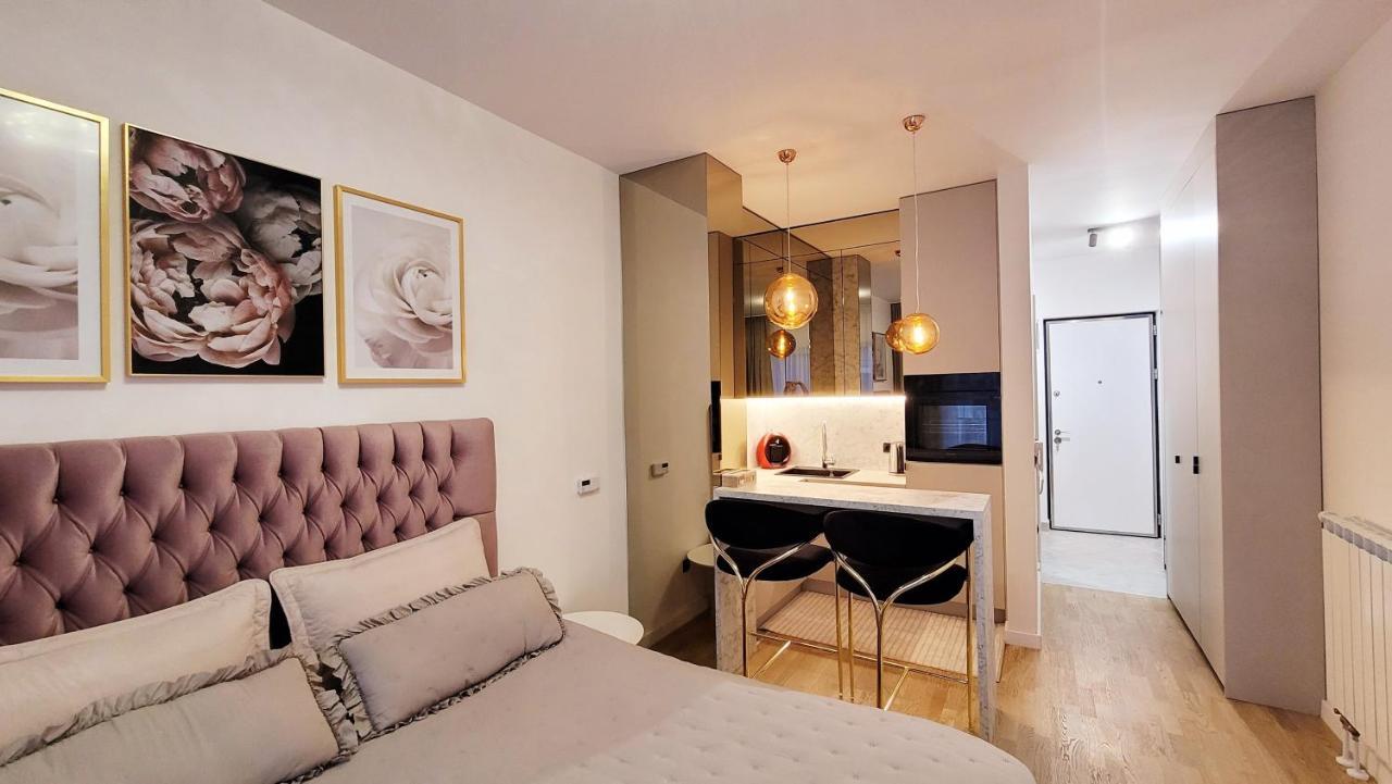 Studio Apartment Lora Lux SJJ Esterno foto