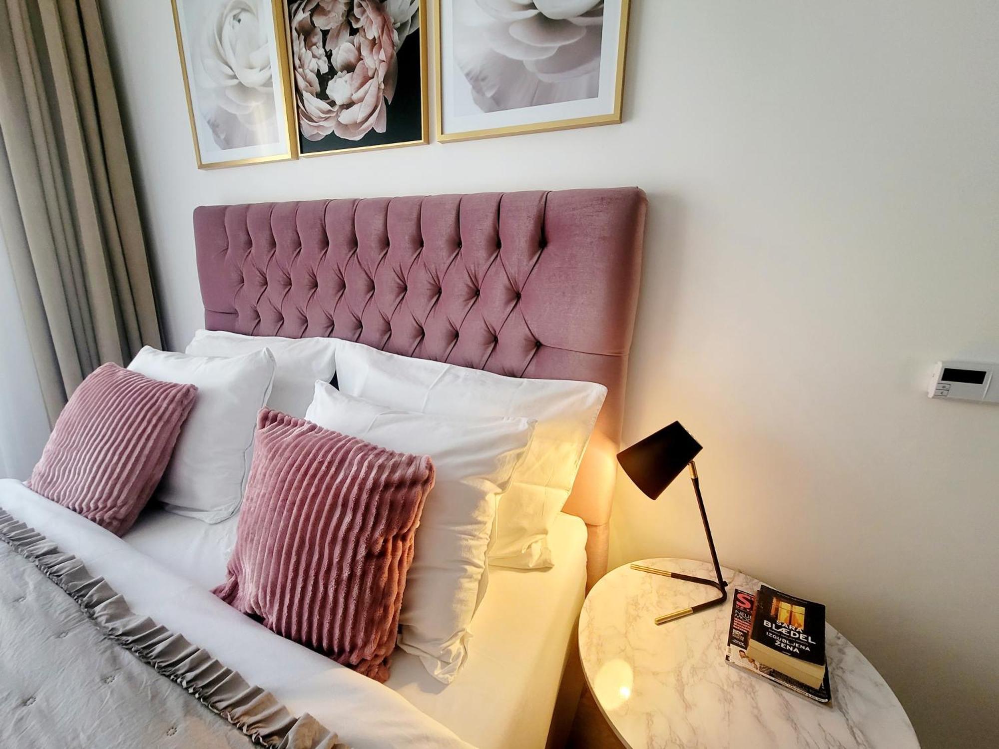 Studio Apartment Lora Lux SJJ Esterno foto